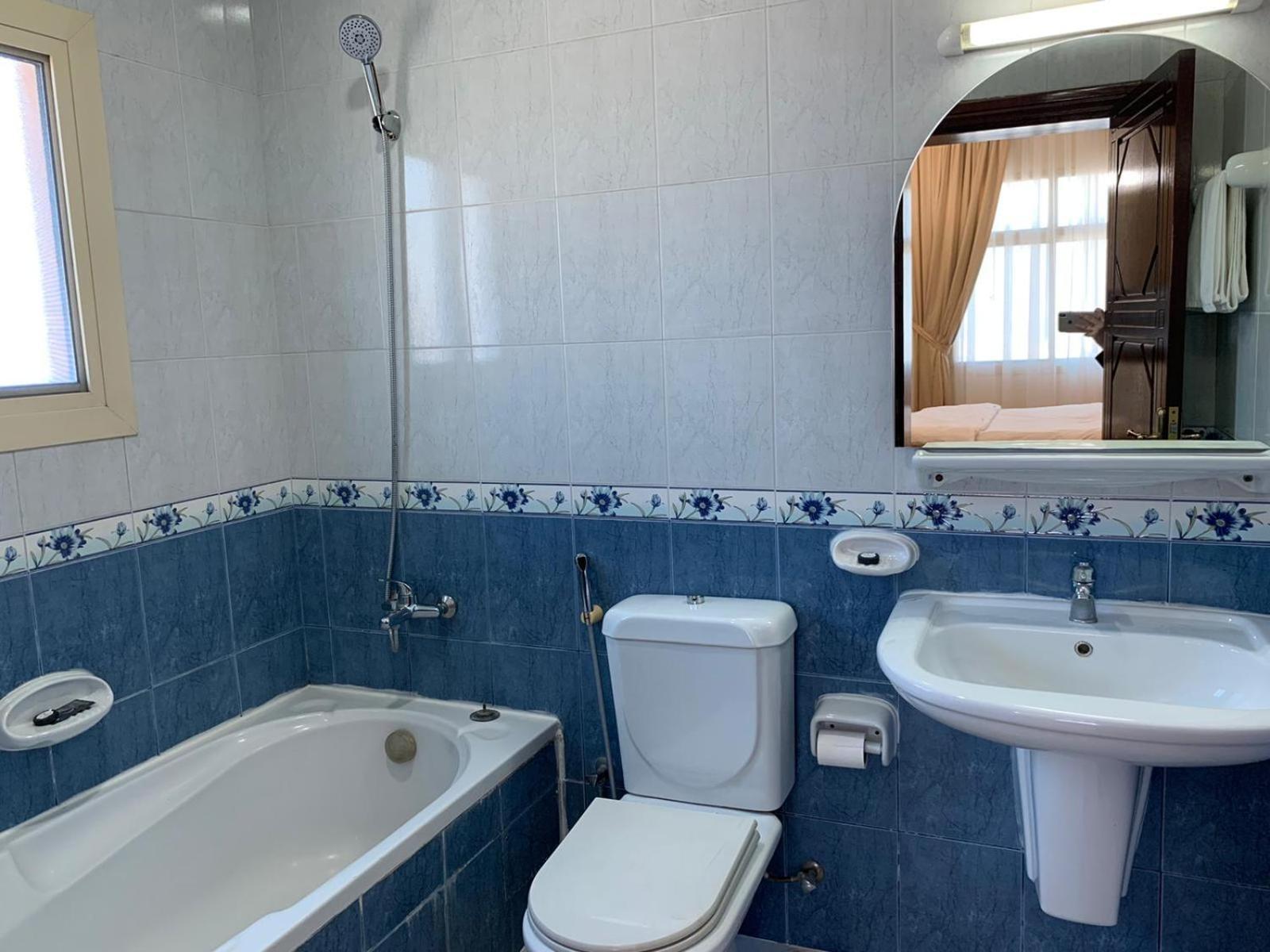 Al Misrea Tower Apartment Manama Ngoại thất bức ảnh